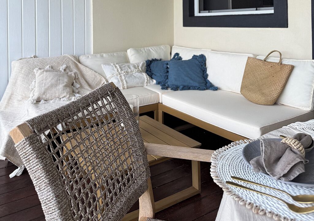 Photo of Livingroom in Weston