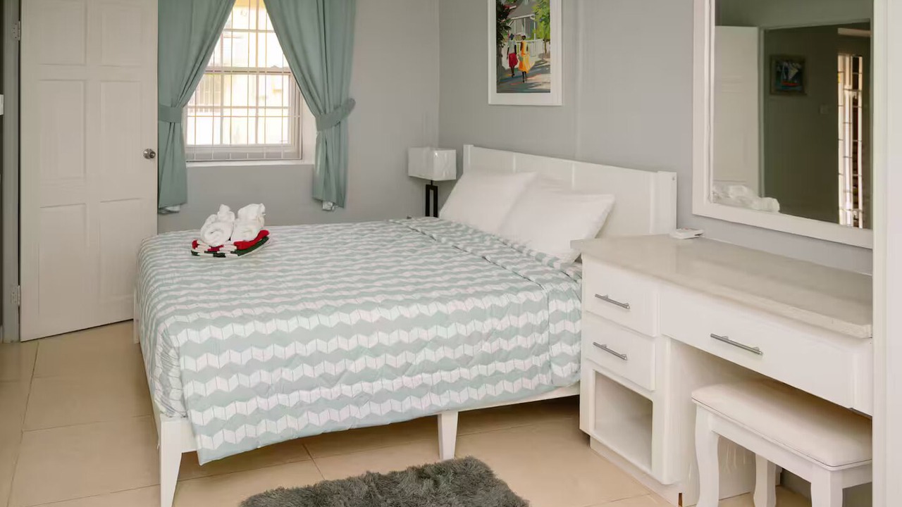 Photo of Bedroom in Bayville