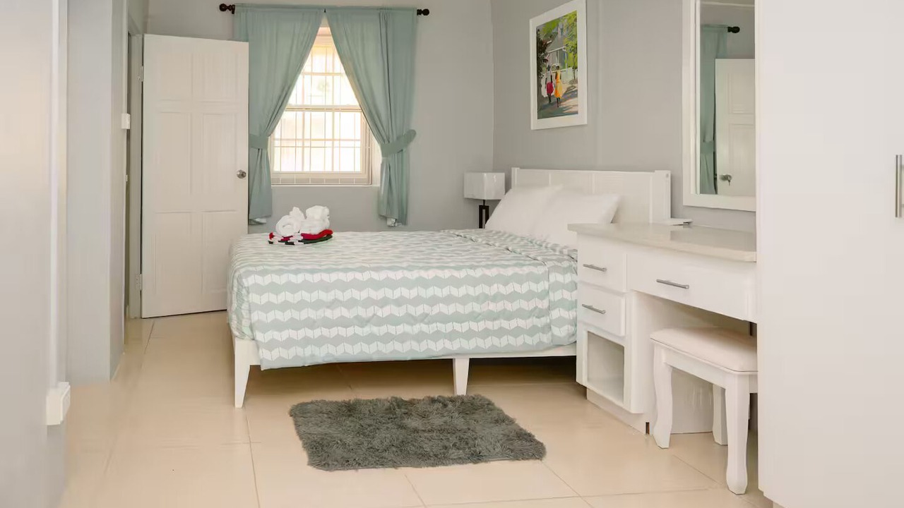 Photo of Bedroom in Bayville