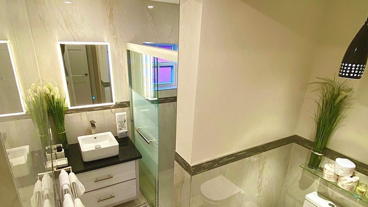 Photo of Bathroom in Cane Garden