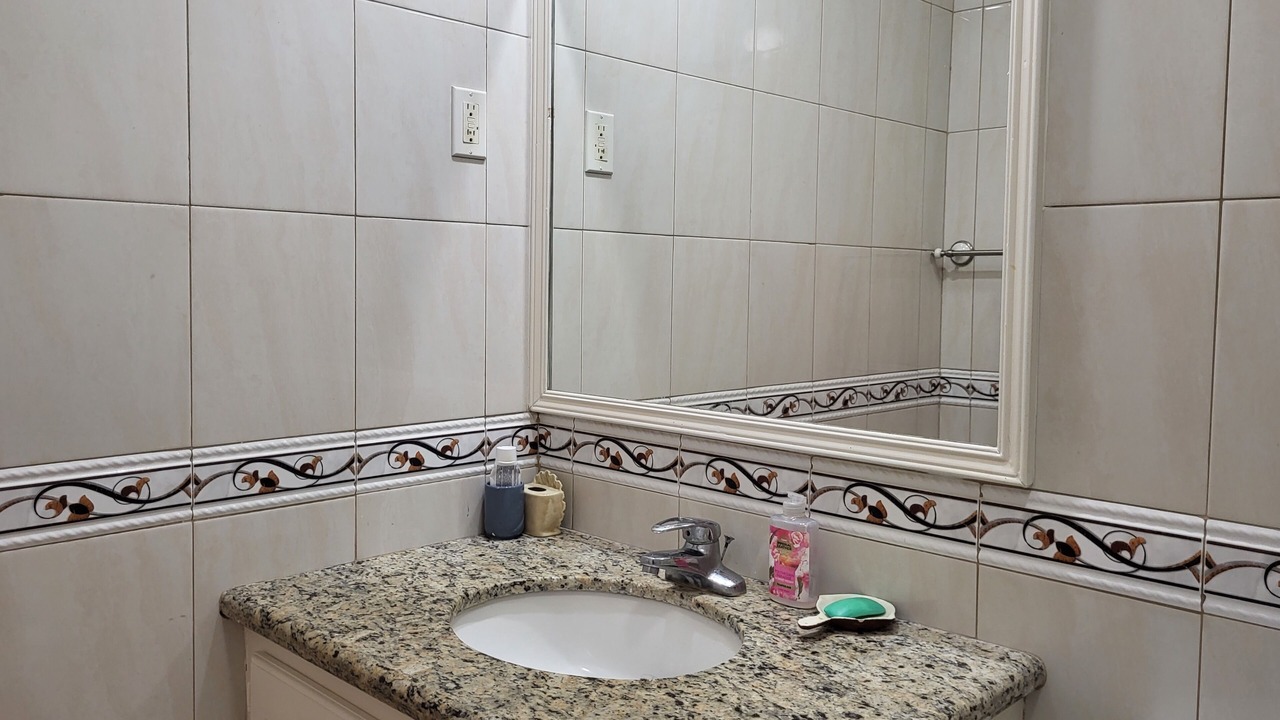 Photo of Bathroom in Maynards