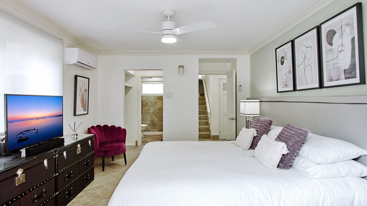 Photo of Bedroom in Gibbs Bay