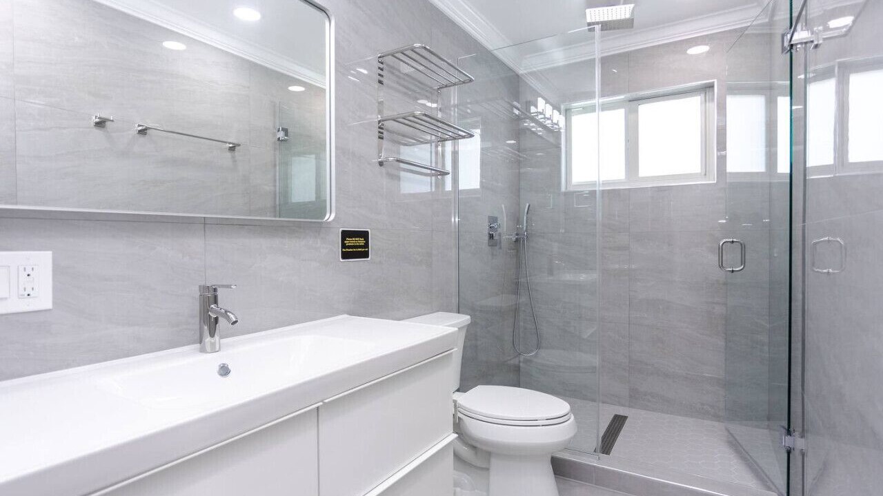 Photo of Bathroom in Hollywood Hills