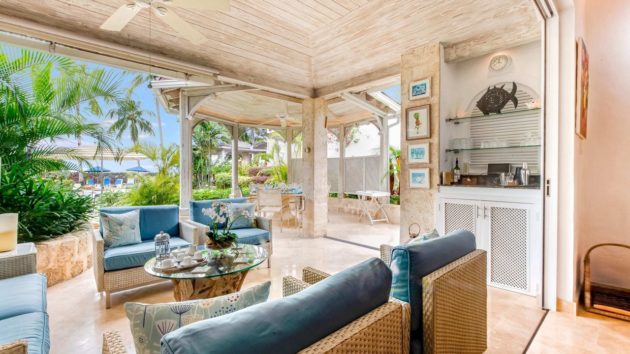 Photo of Livingroom in Gibbs Bay