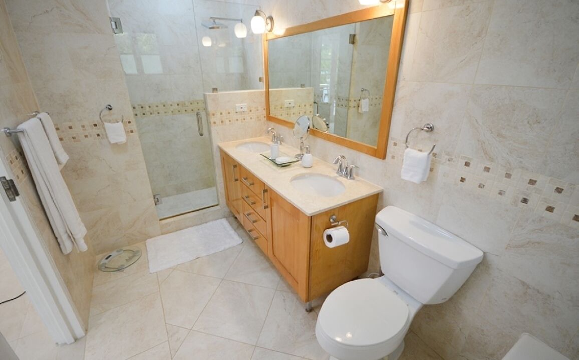 Photo of Bathroom in Sunset Crest