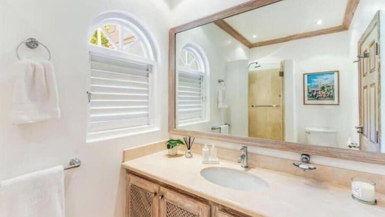 Photo of Bathroom in Lascelles