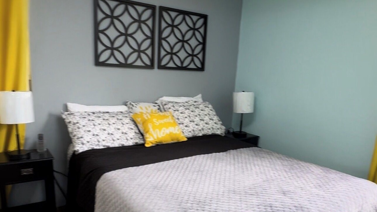 Photo of Bedroom in Lead Vale