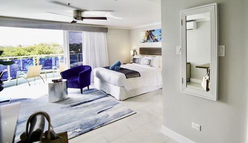 Standard Room, 1 King Bed, Hot Tub, Ocean View