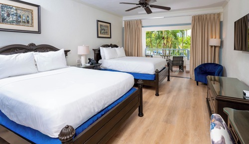 Deluxe Double Room, Pool Access