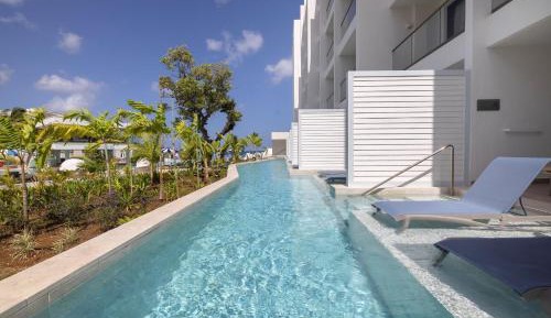 Luxury Junior Suite Swim Out