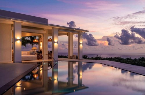 Deanes House | Cool Breeze by Blue Sky Luxury
