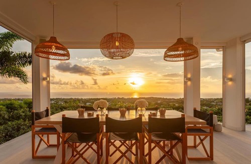 Deanes House | Cool Breeze by Blue Sky Luxury