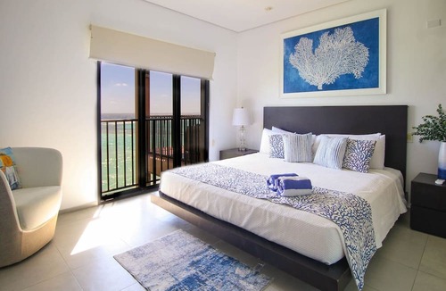 Saint Lawrence Apartment | Ocean Reef 203 3 Bedroom Apts by Bluescape