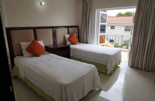 Mullins Villa | Casuarina Grande
