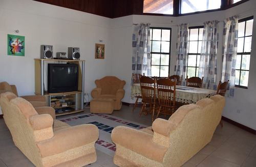 Arthurs Seat Villa | Eullen Villa
