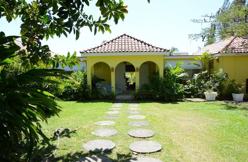 Merlin Bay Villa | WESTERLEE 3 bedroom 2 bathroom with POOL