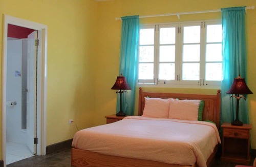 Dover Bed & Breakfast | Harlem B & B