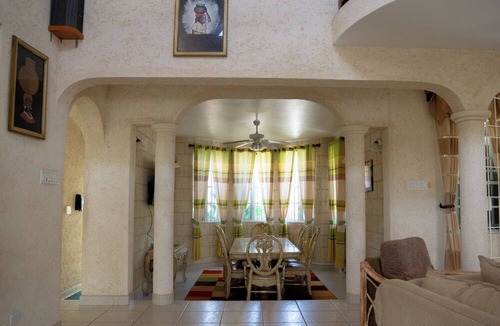 Paynes Bay Villa | Marzalea 4 bd Villa by Zenbreak
