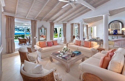 Deanes Villa | This Villa offers luxury island living