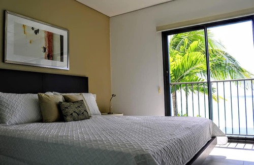 Saint Lawrence Apartment | Ocean Reef 103 Luxurious Ocean front Condo- Amazing views!