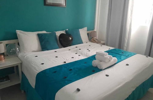 Saint Lawrence Apartment | Melrose Beach Apartments