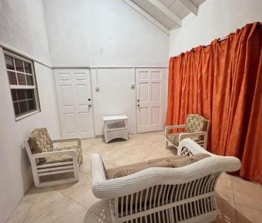 Westmoreland Apartment | Pondbottom Apartments Hotel