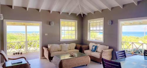 Windy Hill Villa | 3BR Secluded Villa w/Private Pool and Staff-SB