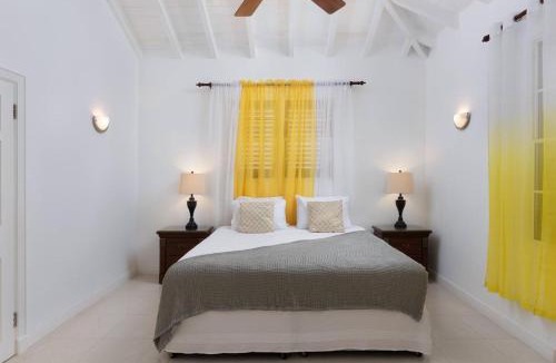 Porters House | Refreshing 2bed Townhome walking distance to beach