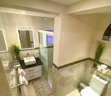 Cane Garden House | Jadens Guest House - by ZenBreak