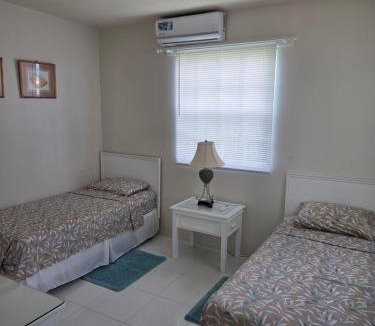 Collenton Apartment | MIRI-JOY APARTMENTS
