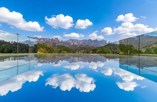 Wulingyuan Hotel | Zhangjiajie National Forest Park Villas hotel-Free pick-up-The only luxury forest villa in Zhangjiajie-Close to Forest Park-Free shuttle service to Forest Park-Personal butler service-Free breakfast & coffee-Free Aerial Shots