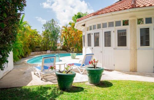 Holder's Hill Villa | Marzalea