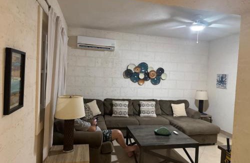 Mount Standfast Villa | Golden Acre Beach Villa-2 mins walk - Alleynes Bay