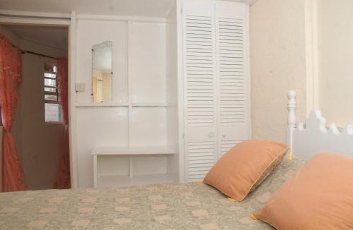 Rose Hill Apartment | Palm Tree Ville