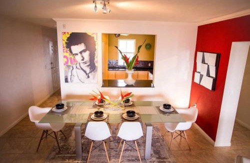 Durants Apartment | Designer Penthouse - Stunning Property with Amazing Views