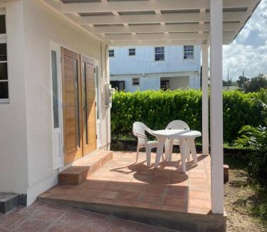Douglas Apartment | Heywoods Villa