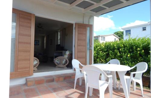 Douglas Apartment | Heywoods Villa