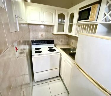 Sunset Crest Apartment | The Sugarcane Suite