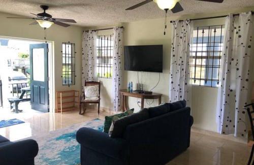 Woodbourne Apartment | Tranquil 2-bedroom rental in beautiful Barbados