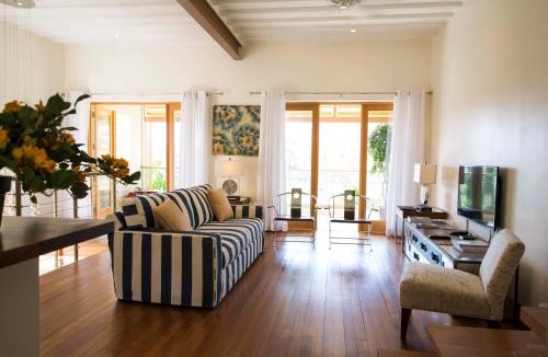 Trents Villa | Barefoot Luxury - Pool & Walk To Holetown Beach