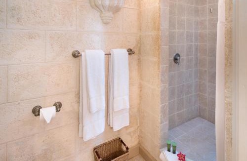 Keizer Hill Hotel | Little Arches Boutique Hotel - Adults Only