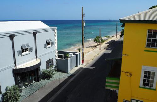 Douglas Apartment | Carib Edge AC beach penthouse, near amenities