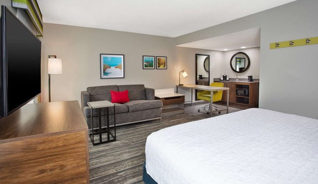 Hampton Inn & Suites - Cape Coral/Fort Myers Area, FL in Cape Coral
