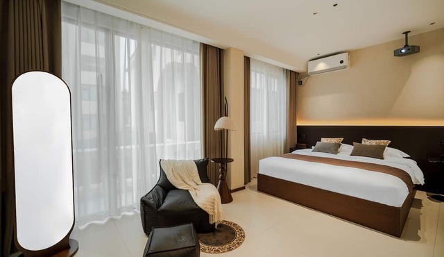 Jingdezhen Streamside B&B (Taoxichuan Cultural & Creative Zone Branch) in Jingdezhen