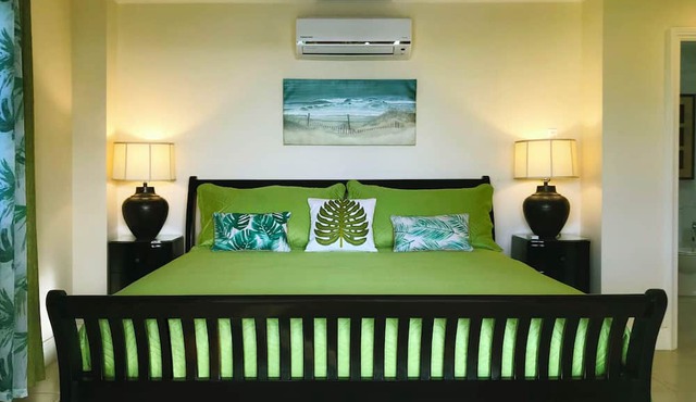 Cozy One Bedroom - White Sands Beach Condos