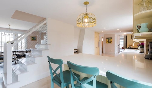 Harvey House: 066-Ba Beautiful Barnstable Home Just 600 Feet from the Beach! in Barnstable