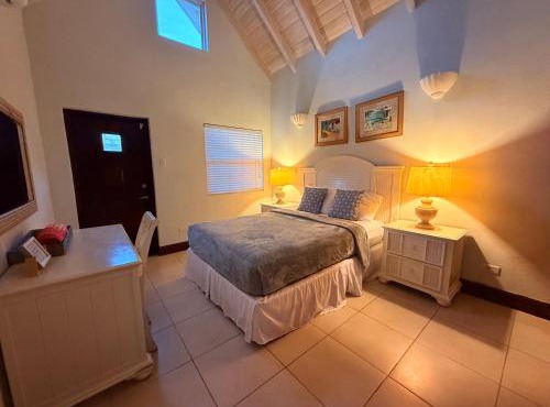 Cozy Townhouses with Private Pool by Southern Sight Barbados