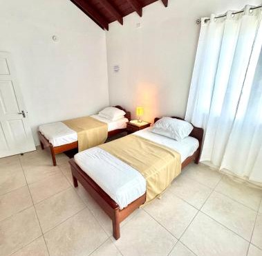 Claraville Apartment - Unit 2