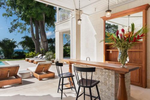 Villa Tamarindo is a luxury 4 bedroom property in Holetown, St James