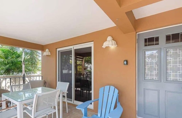 Near Dover Beach Apt with Patio, Garden, and BBQ